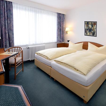 Lat Hotel & Apartmenthaus Berlin Айзенгюттенштадт Екстер'єр фото