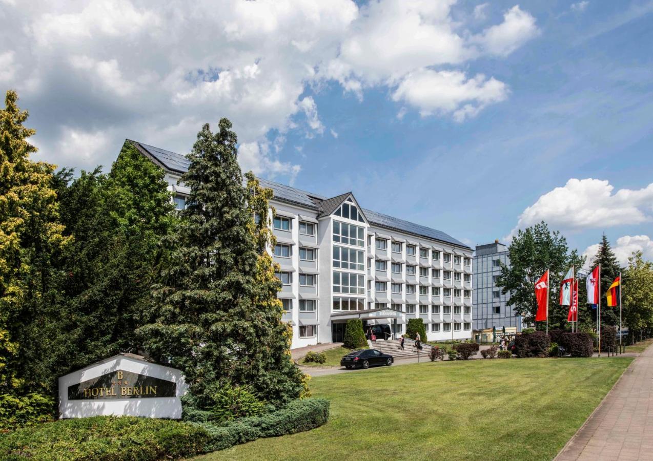 Lat Hotel & Apartmenthaus Berlin Айзенгюттенштадт Екстер'єр фото